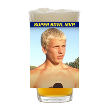 Load image into Gallery viewer, MVP 16oz Pint Glass